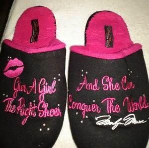 Marlyn Monroe slippers